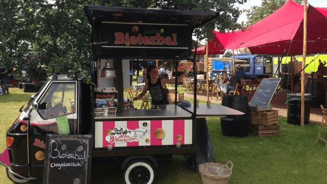 De Bieterbal - Vegetarische Foodtruck | Go Celebrate